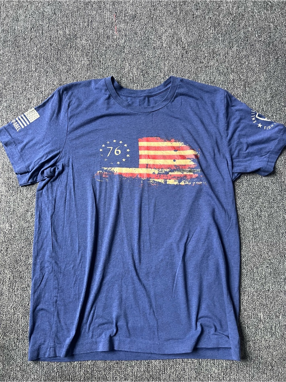 Grunt Style Men's Navy Graphic Tee with 76 Flag Print